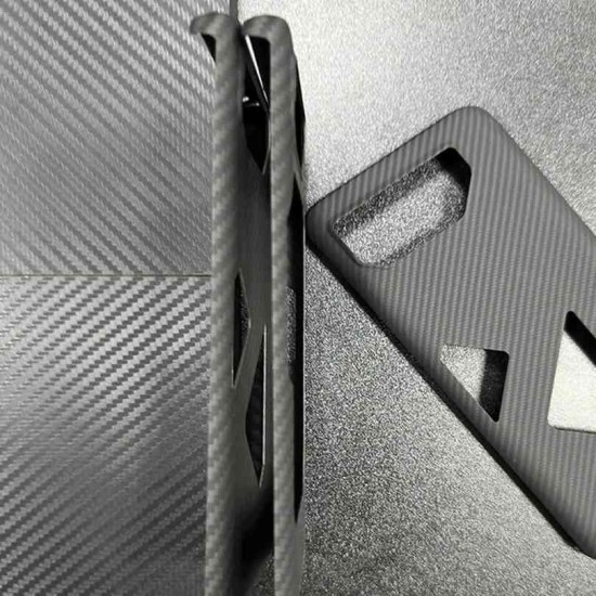 Husa fibra de carbon SILKASE pentru Asus Rog Phone 7 , aramid kevlar, negru (SILKASE, Husa Kevlar) by www.silkase.ro Husa fibra de carbon SILKASE pentru Asus Rog Phone 7 , aramid kevlar, negru (ROG Phone 7, H2378) by www.silkase.ro