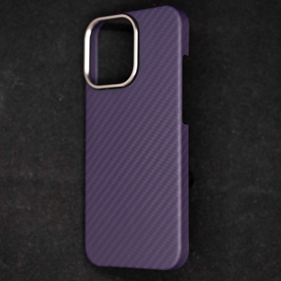 Husa fibra de carbon MagSafe SILKASE pentru Apple iPhone 15 Pro, aramid kevlar, metal camera, mov (SILKASE, iPhone 15 Pro) by www.silkase.ro Husa fibra de carbon MagSafe SILKASE pentru Apple iPhone 15 Pro, aramid kevlar, metal camera, mov (iPhone 15 Pro, H2469) by www.silkase.ro