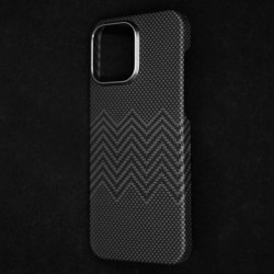 Husa fibra de carbon MagSafe SILKASE pentru Apple iPhone 15 Pro Max, aramid kevlar, metal camera, negru