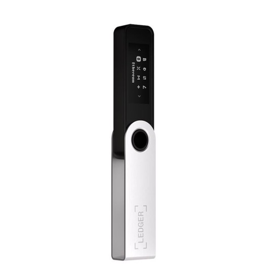 Portofel hardware crypto Ledger Nano S Plus, culoare Negru Mat (Ledger, Ingredi) by www.silkase.ro Portofel hardware crypto Ledger Nano S Plus, culoare Negru Mat (Crypto Wallet, LEDGERSPLUS) by www.silkase.ro