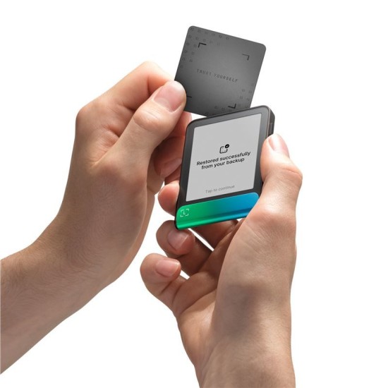 Portofel hardware crypto Ledger Flex Oxidate Green (verde) cu cheie de recuperare (Ledger, Ingredi) by www.silkase.ro Portofel hardware crypto Ledger Flex Oxidate Green (verde) cu cheie de recuperare (Crypto Wallet, LEDGERFLEX-OGREEN-RK) by www.silkase.ro