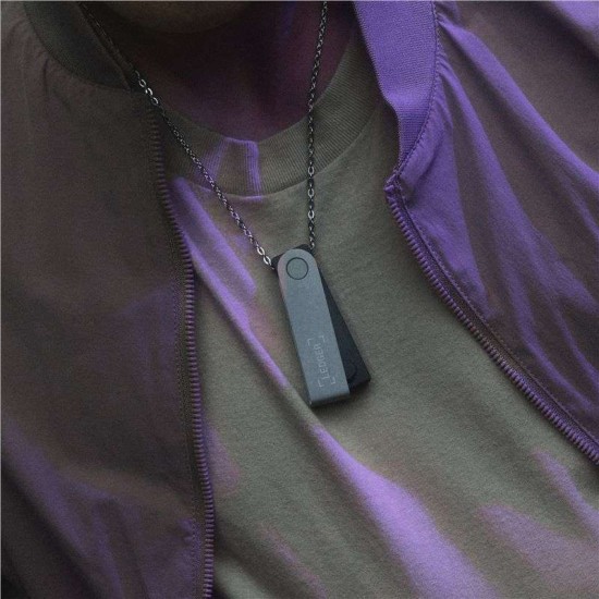 Portofel hardware crypto Ledger Nano S Plus, culoare Neptune Blue (albastru) (Ledger, Ingredi) by www.silkase.ro Portofel hardware crypto Ledger Nano S Plus, culoare Neptune Blue (albastru) (Crypto Wallet, LEDGERNANOS-NBLUE-RK) by www.silkase.ro