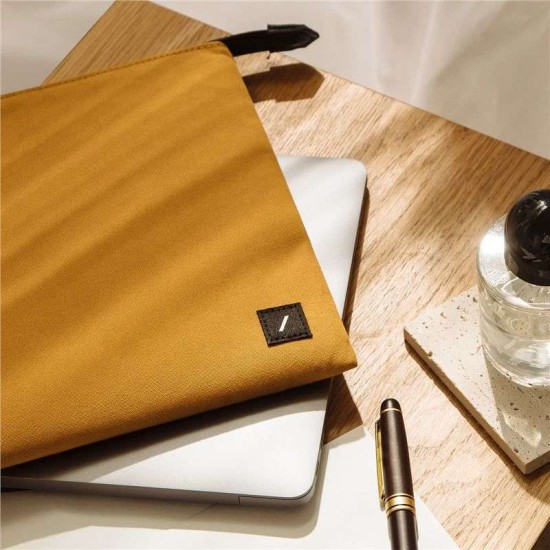 Husa de protectie Native Union Stow Lite pentru Macbook 14 inch, kraft (Native Union, Ingredi) by www.silkase.ro Husa de protectie Native Union Stow Lite pentru Macbook 14 inch, kraft (Ingredi, STOW-LT-MBS-KFT-14) by www.silkase.ro