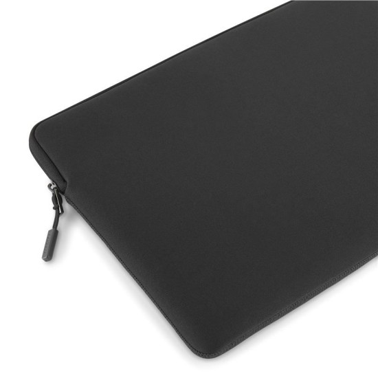 Husa de transport Pipetto Classic Fit Sleeve pentru Macbook Air 15 inch, neagra (Pipetto, Ingredi) by www.silkase.ro Husa de transport Pipetto Classic Fit Sleeve pentru Macbook Air 15 inch, neagra (Ingredi, P069-120-AB) by www.silkase.ro