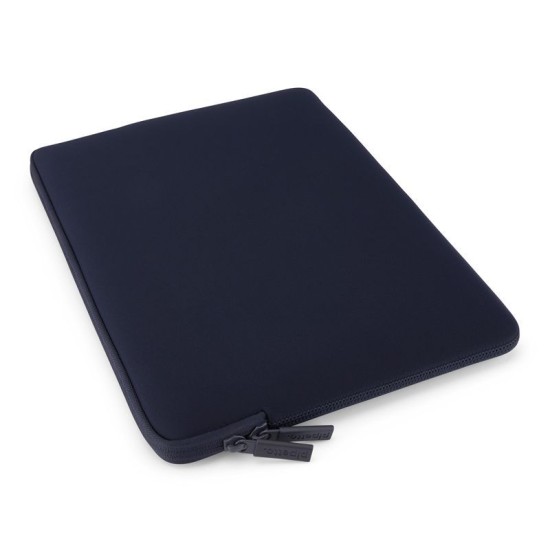 Husă Pipetto Classic Fit Sleeve V2 pentru MacBook 13/14, Dark Blue (Ingredi, P069-145-X) by www.silkase.ro