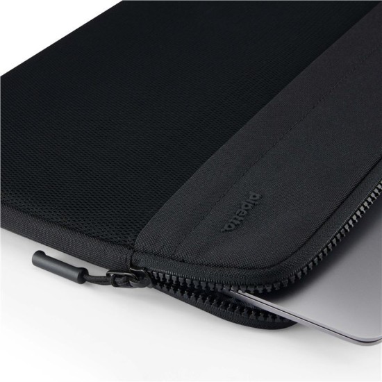 Husă Pipetto Expand Sleeve pentru MacBook Pro 14 și Air 13.6, Black Husă Pipetto Expand Sleeve pentru MacBook Pro 14 și Air 13.6, Black (Ingredi, P077-140-X) by www.silkase.ro