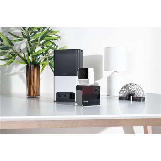 Camera de supraveghere pentru animale de companie PetCube Cam (PetCube, Ingredi) by www.silkase.ro Camera de supraveghere pentru animale de companie PetCube Cam (Diverse accesorii, CC10US) by www.silkase.ro