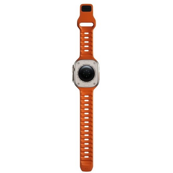 Curea rezistenta la apa NOMAD Sport Strap compatibila cu Apple Watch 4/5/6/7/8/SE/Ultra 42/44/45/49mm, M/L, Portocaliu (Nomad, Ingredi) by www.silkase.ro Curea rezistenta la apa NOMAD Sport Strap compatibila cu Apple Watch 4/5/6/7/8/SE/Ultra 42/44/45/49mm, M/L, Portocaliu (Ingredi, NM00736685) by www.silkase.ro