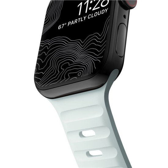 Curea rezistenta la apa NOMAD Sport Strap compatibila cu Apple Watch 4/5/6/7/8/9/SE 38/40/41mm Ice Blue Glow (Nomad, Ingredi) by www.silkase.ro Curea rezistenta la apa NOMAD Sport Strap compatibila cu Apple Watch 4/5/6/7/8/9/SE 38/40/41mm Ice Blue Glow (Ingredi, NM01122685) by www.silkase.ro