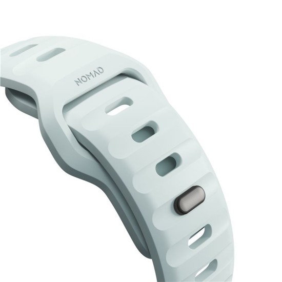 Curea rezistenta la apa NOMAD Sport Strap compatibila cu Apple Watch 4/5/6/7/8/9/SE 38/40/41mm Ice Blue Glow (Nomad, Ingredi) by www.silkase.ro Curea rezistenta la apa NOMAD Sport Strap compatibila cu Apple Watch 4/5/6/7/8/9/SE 38/40/41mm Ice Blue Glow (Ingredi, NM01122685) by www.silkase.ro