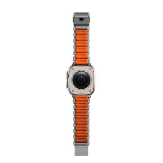 Curea Nomad Stratos pentru Apple Watch 45/46/49mm, Natural Titanium & Ultra Orange FKM Curea Nomad Stratos pentru Apple Watch 45/46/49mm, Natural Titanium & Ultra Orange FKM (Ingredi, NM011123858) by www.silkase.ro
