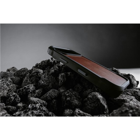 Husa de protectie robusta din piele Horween Nomad Rugged pentru iPhone 17 Pro, maro rustic (iPhone 17 Pro, NM011819858) by www.silkase.ro