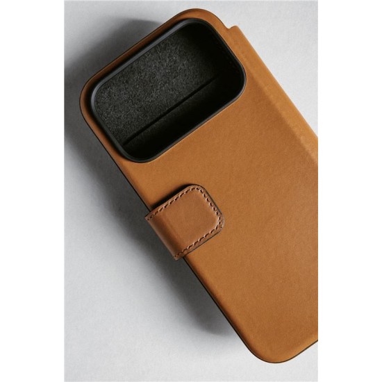 Husa tip carte din piele Nomad Modern Folio pentru iPhone 17 Pro Max, cafeniu englezesc (Nomad, Ingredi) by www.silkase.ro Husa tip carte din piele Nomad Modern Folio pentru iPhone 17 Pro Max, cafeniu englezesc (iPhone 17 Pro Max, NM014124858) by www.silkase.ro