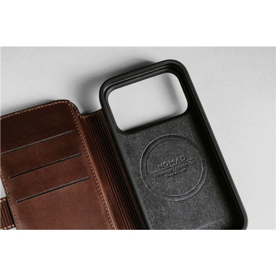 Husa tip carte din piele Horween Nomad Modern Folio pentru iPhone 17 Pro, maro rustic (iPhone 17 Pro, NM014155858) by www.silkase.ro