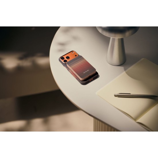 Baterie Externă Pitaka Power Bank Qi2, 10.000 mAh, Ediție Sunset Baterie Externă Pitaka Power Bank Qi2, 10.000 mAh, Ediție Sunset (Incarcatoare, PBQ2502) by www.silkase.ro