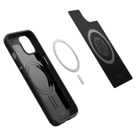 Husa Spigen Mag Armor MagSafe compatibila cu iPhone 13 Matte Black (Spigen, iPhone 13) by www.silkase.ro Husa Spigen Mag Armor MagSafe compatibila cu iPhone 13 Matte Black (iPhone 13, ACS03546) by www.silkase.ro
