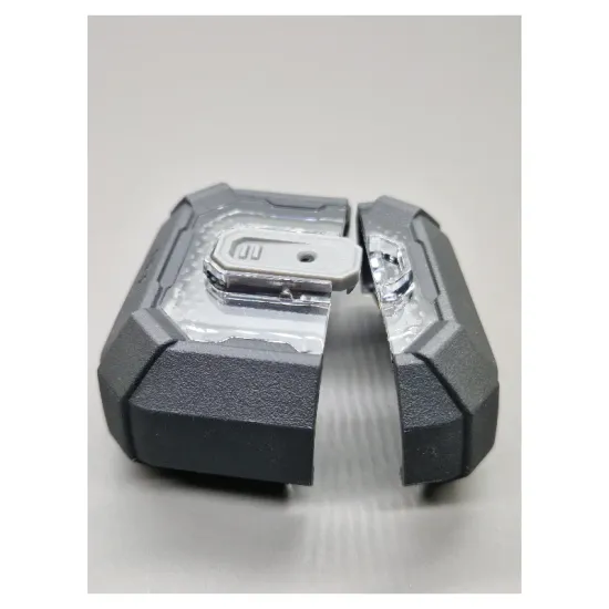 Carcasa UAG Plasma pentru AirPods 4, negru (4, 104129114040) by www.silkase.ro