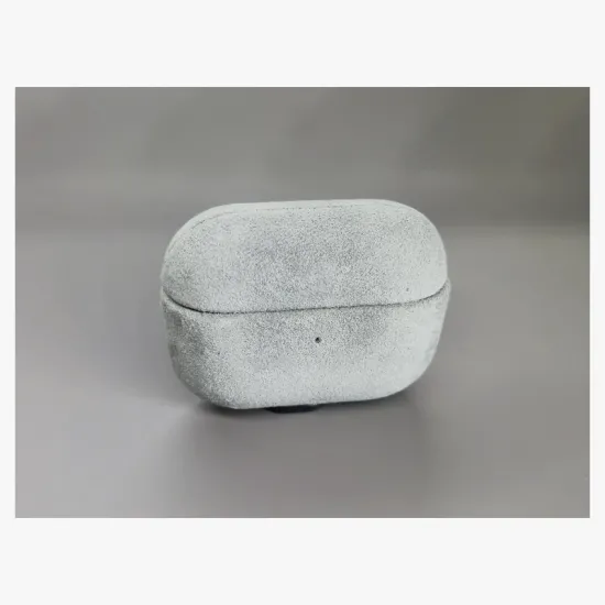 Husa alcantara Airpods Pro, culoare gri (SILKASE, Pro) by www.silkase.ro Husa alcantara Airpods Pro, culoare gri (Pro, H0584) by www.silkase.ro
