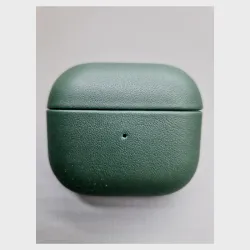Husa piele SILKASE pentru Apple Airpods Gen.3, interior microfibra, decupaj indicator LED, verde army Husa piele SILKASE pentru Apple Airpods Gen.3, interior microfibra, decupaj indicator LED, verde army