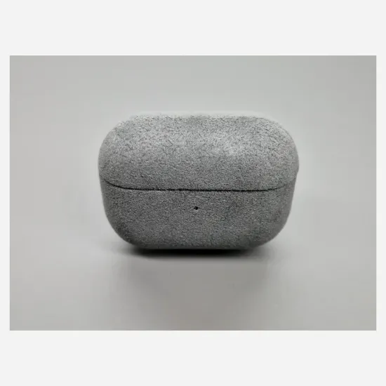 Husa alcantara SILKASE pentru Apple Airpods Pro/ 2 Pro, material soft, culoare negru (SILKASE, ) by www.silkase.ro Husa alcantara SILKASE pentru Apple Airpods Pro/ 2 Pro, material soft, culoare negru (, H1213) by www.silkase.ro